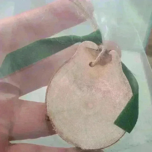 Christmas wood ornament  "y" - Picture 4 of 4